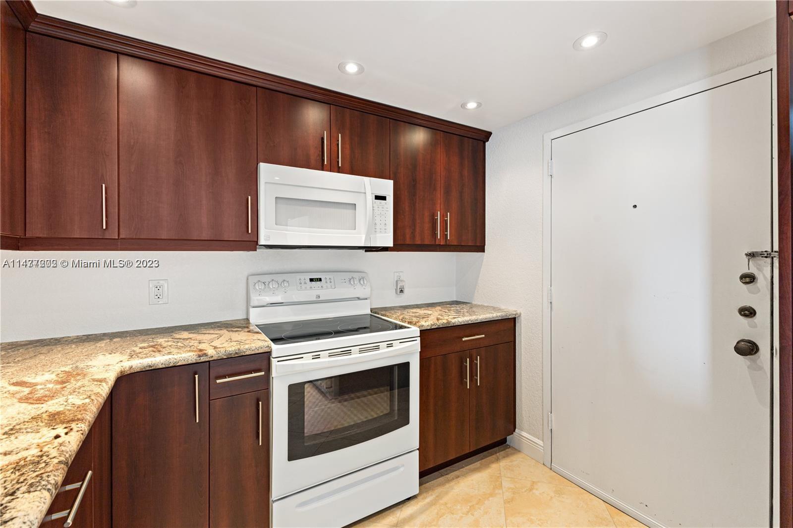 13155 Ixora Ct # 905