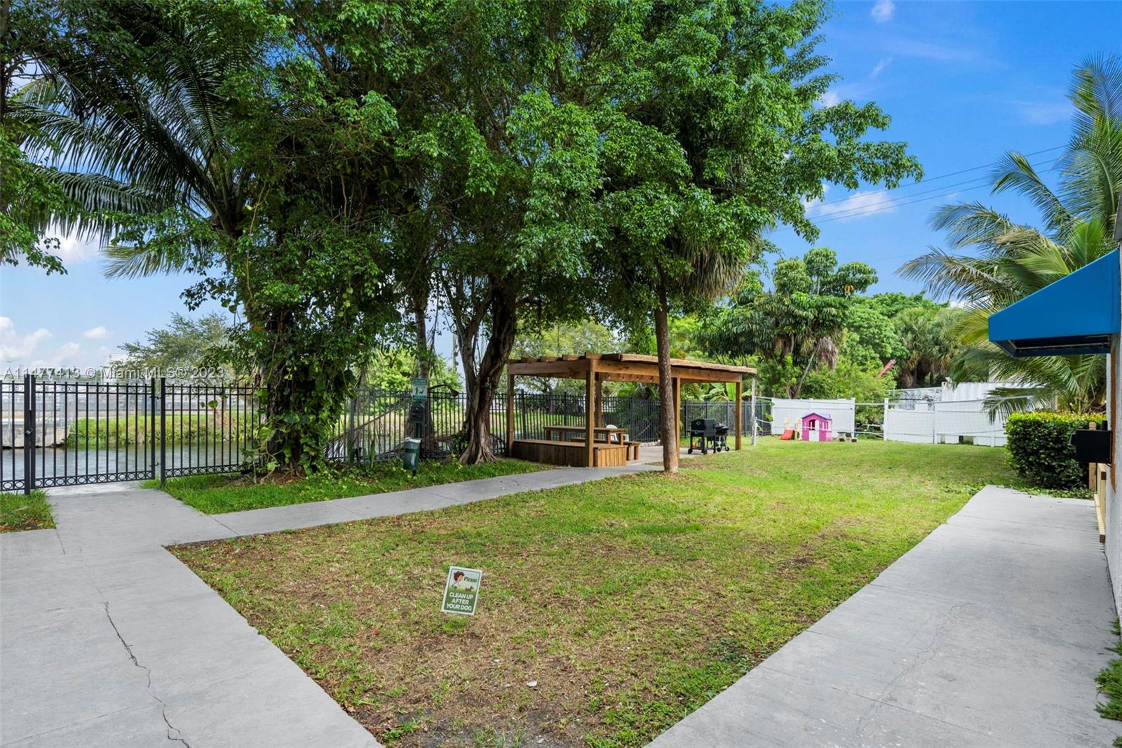 4325 NW South Tamiami Canal Dr # 304