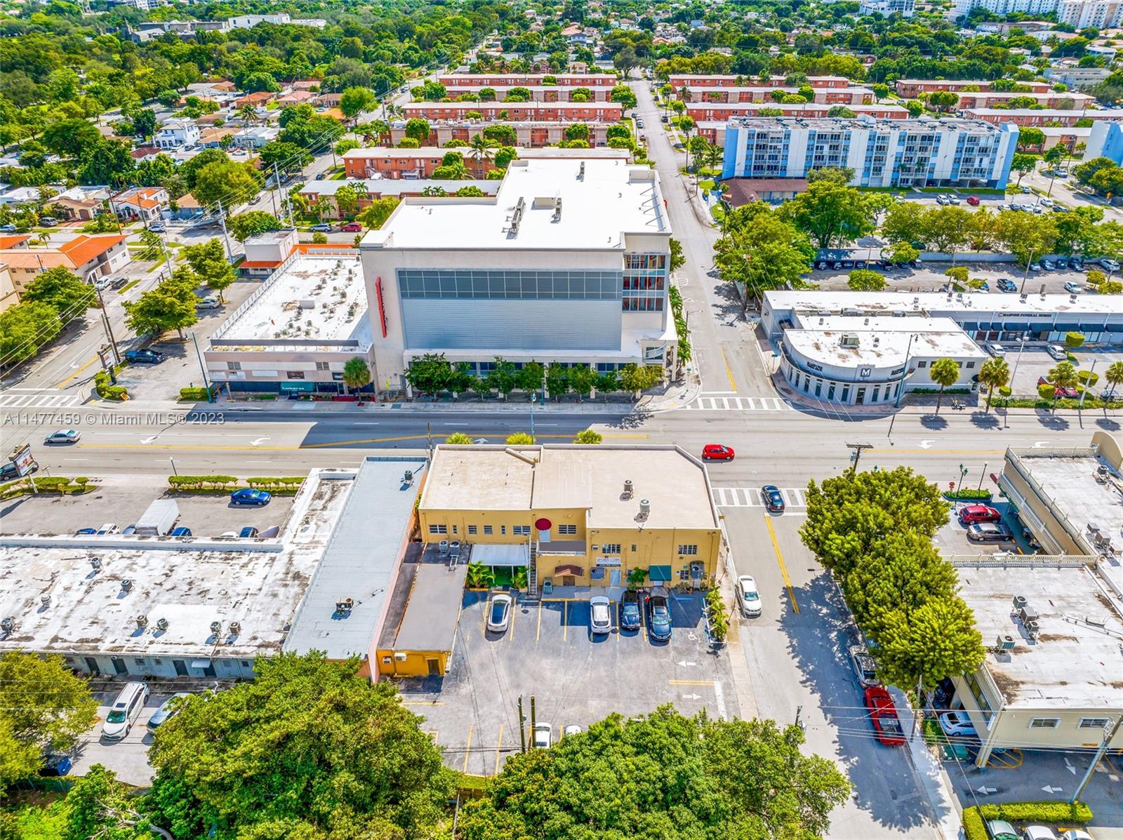 3467 SW 8th St