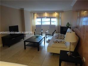 7135 Collins Ave # 1211