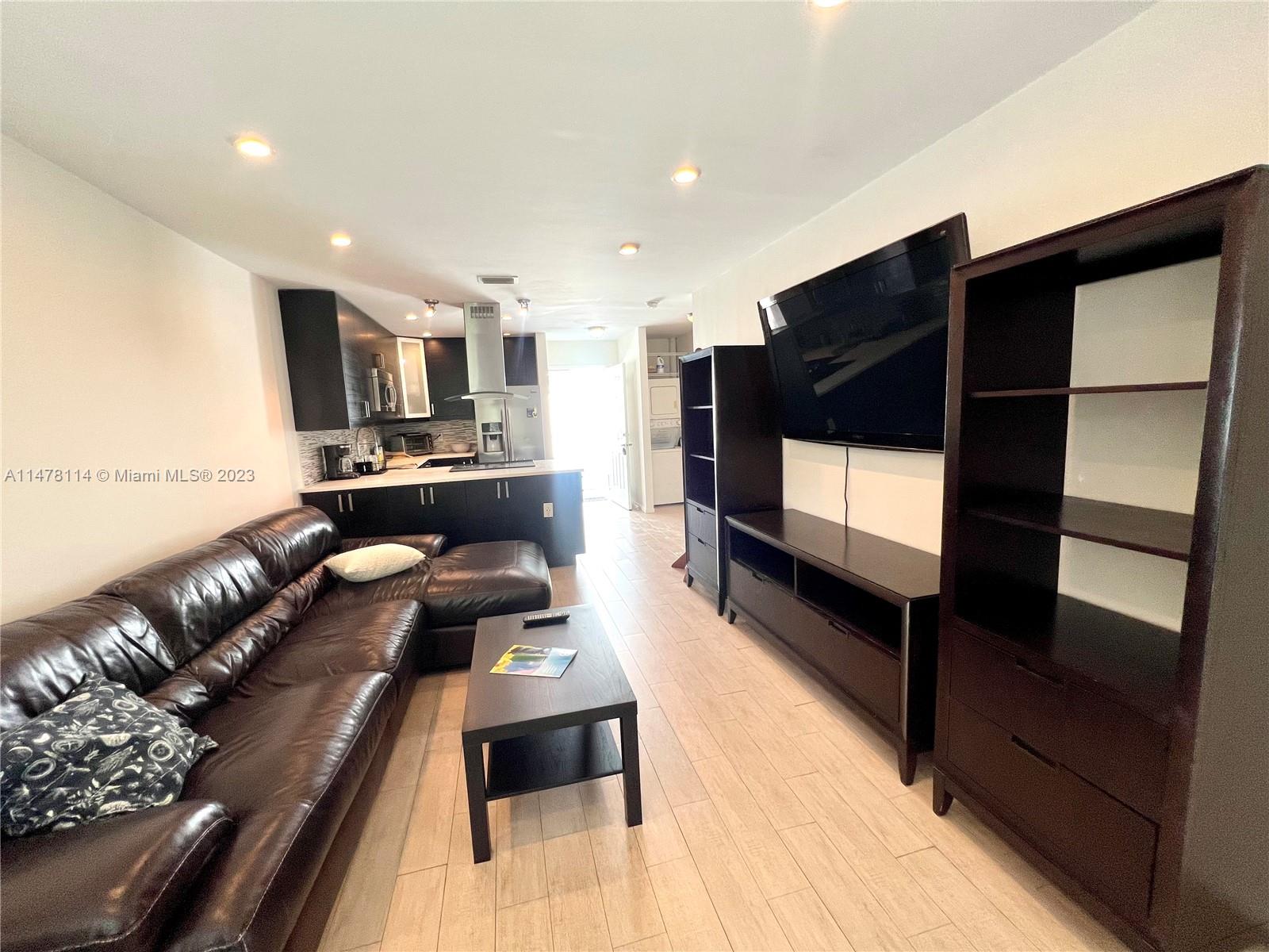 208 Meridian Ave # 5