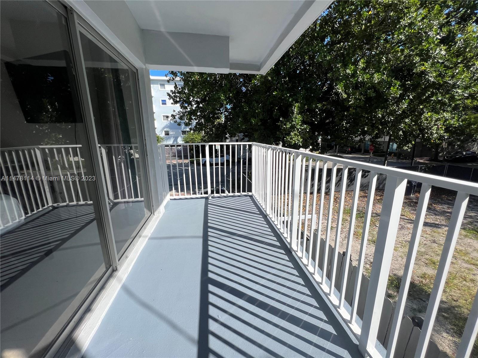 208 Meridian Ave # 5