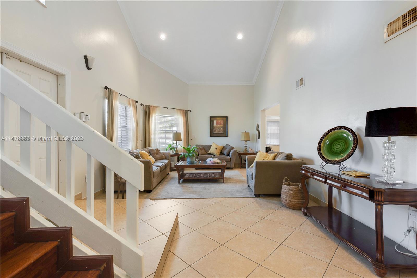 15614 SW 62nd Ter