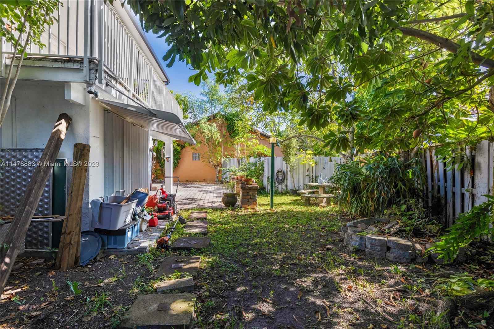 15614 SW 62nd Ter