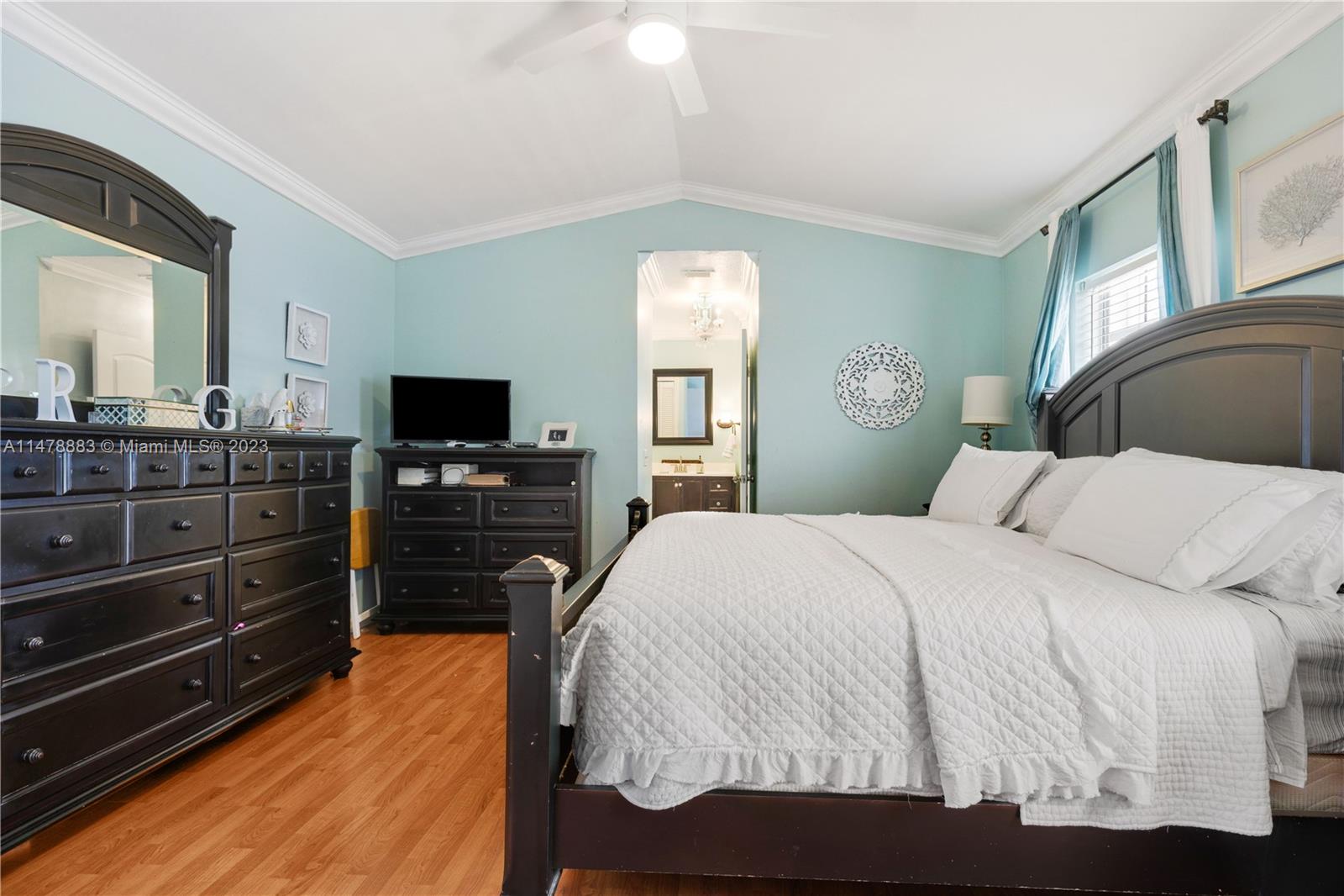 15614 SW 62nd Ter