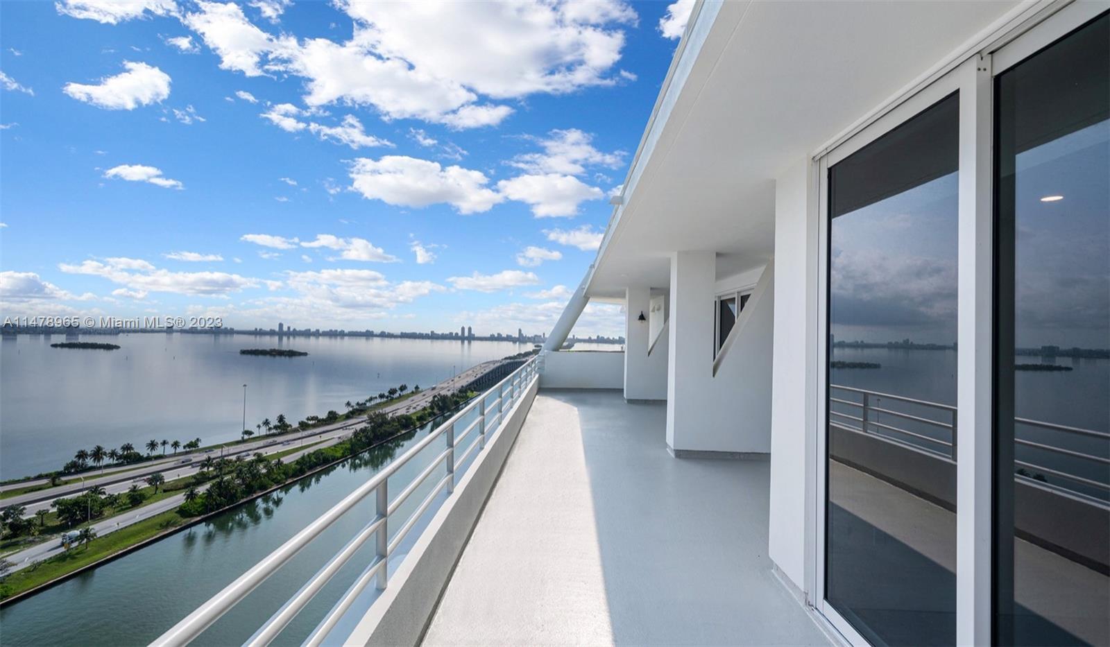 555 NE 34th St # 2 Unit: PH-2