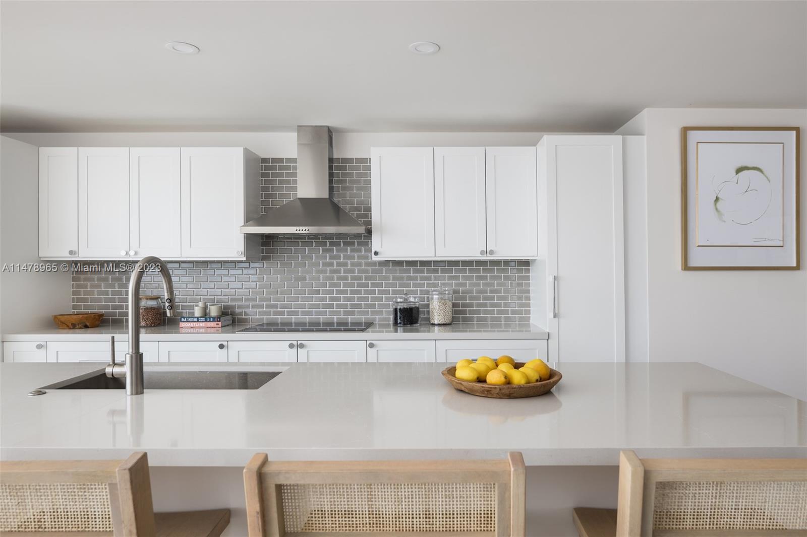 555 NE 34th St # 2 Unit: PH-2