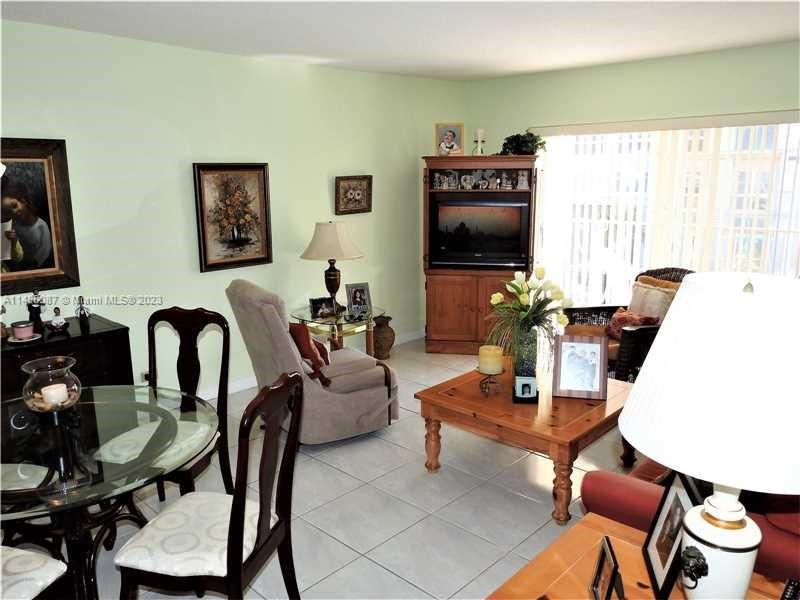 8101 SW 72nd Ave # 317W