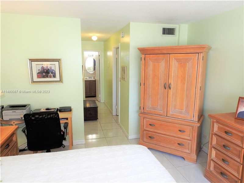 8101 SW 72nd Ave # 317W