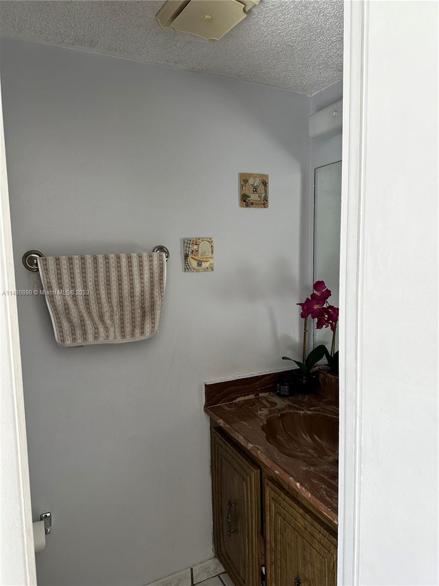 13865 SW 84th St # 1 Unit: 406-1