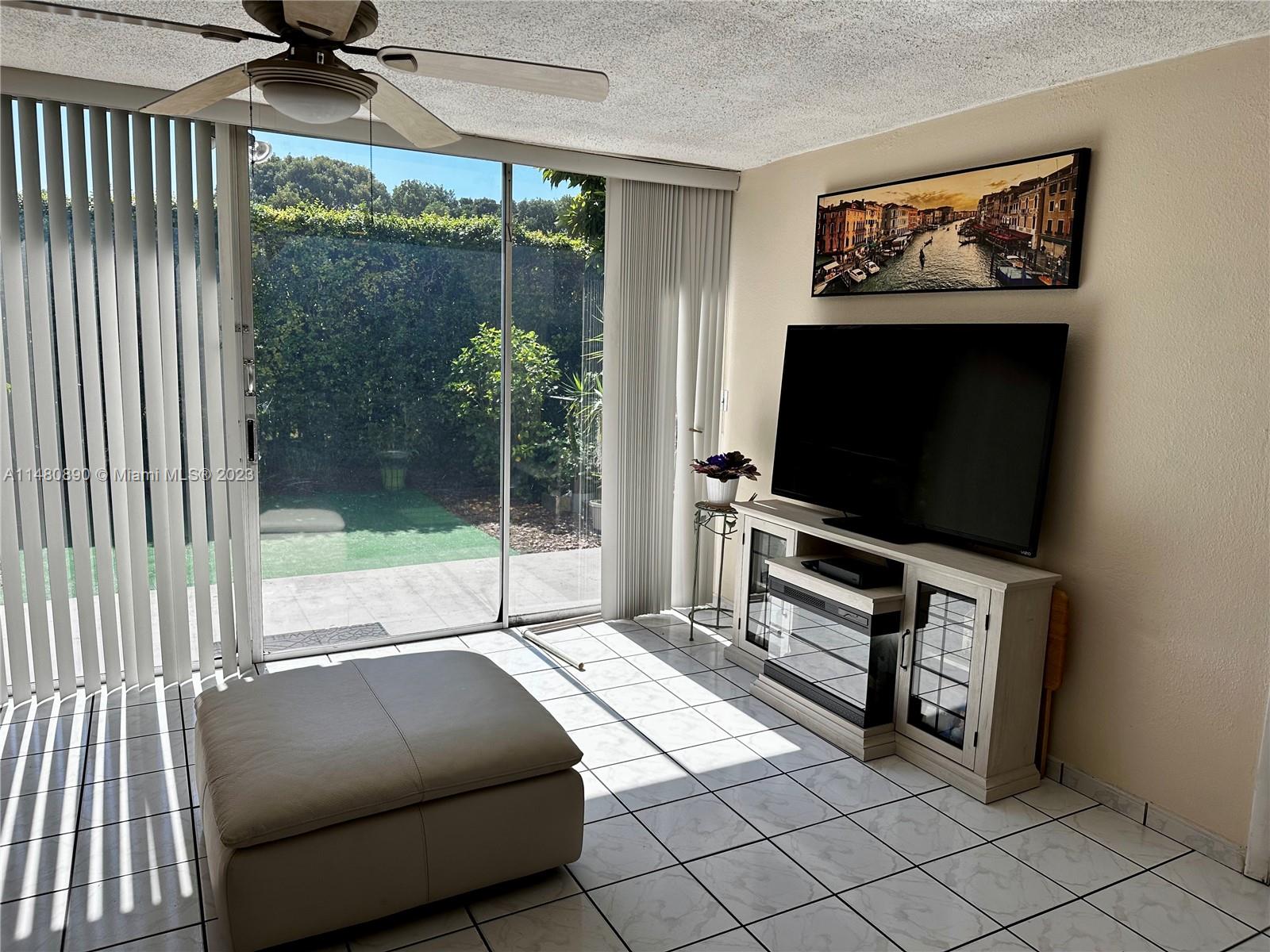 13865 SW 84th St # 1 Unit: 406-1