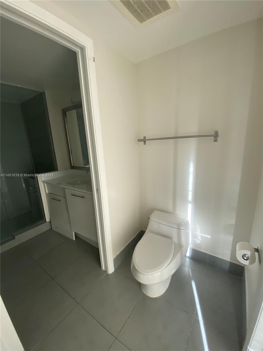 92 SW 3rd St # 1509