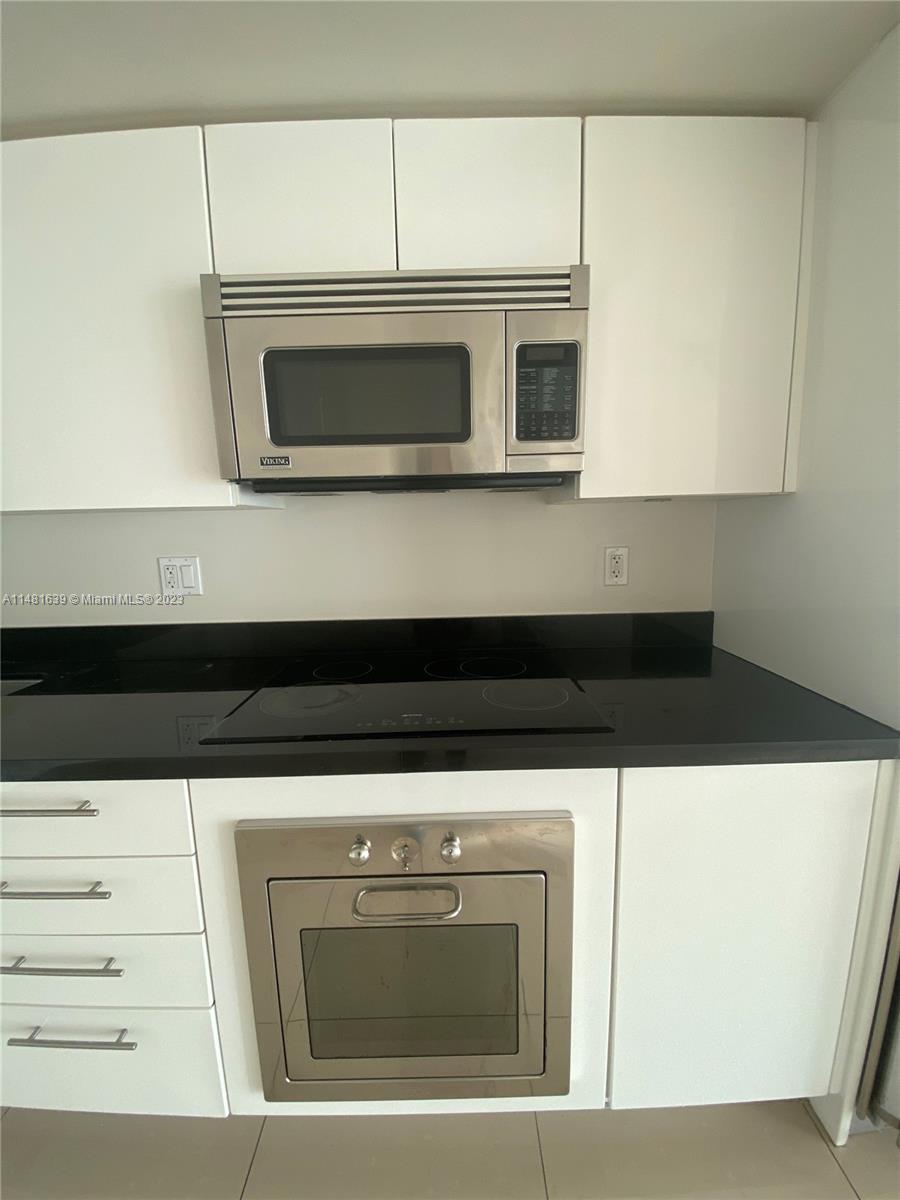 92 SW 3rd St # 1509