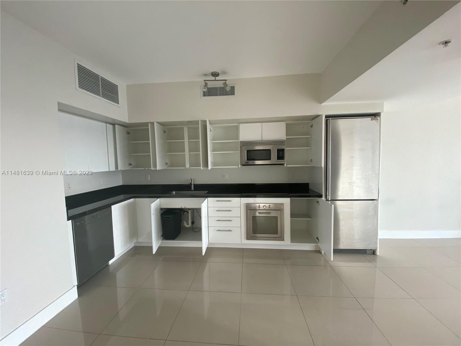 92 SW 3rd St # 1509