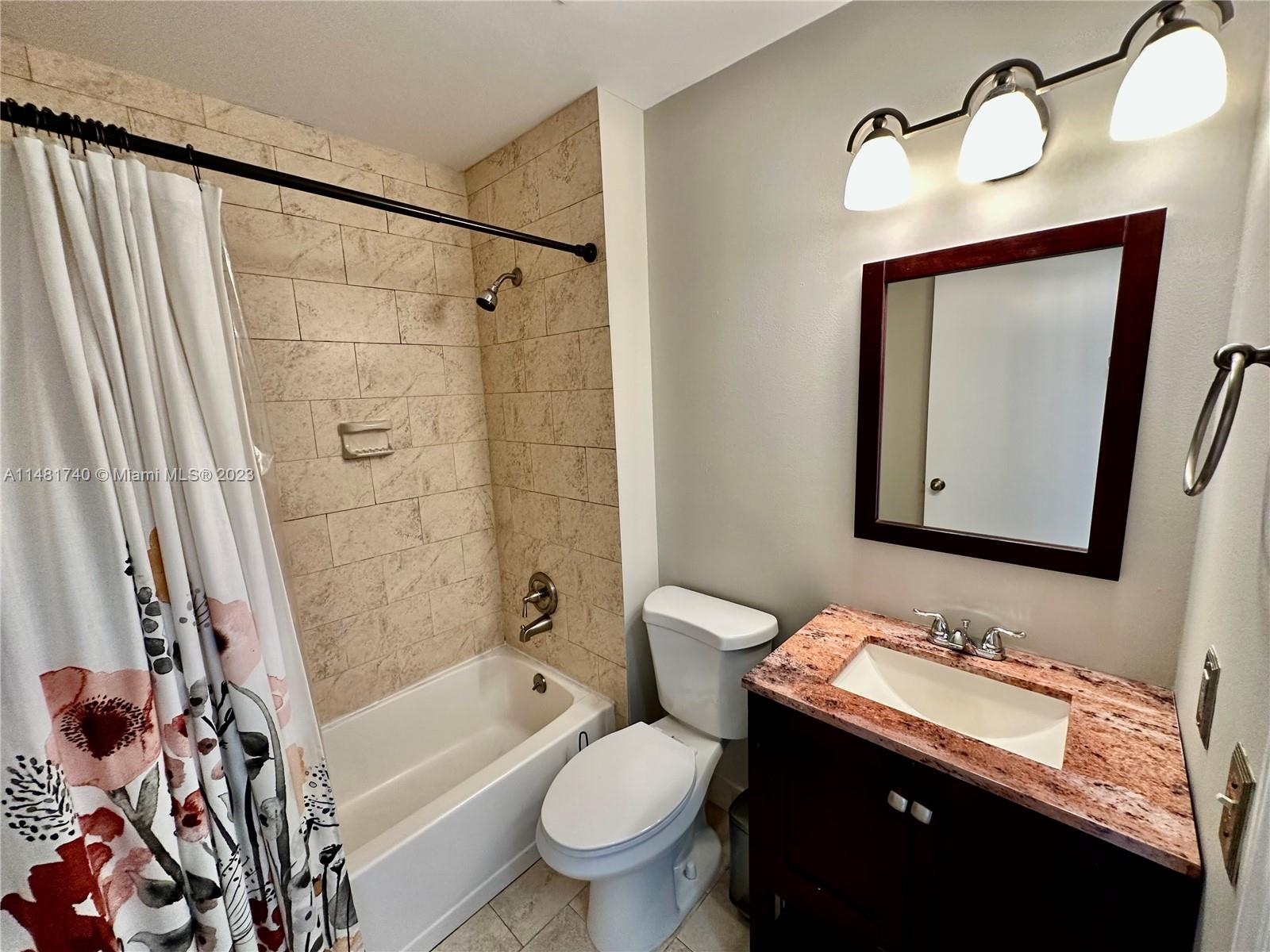 11716 SW 17th Ct Unit: .