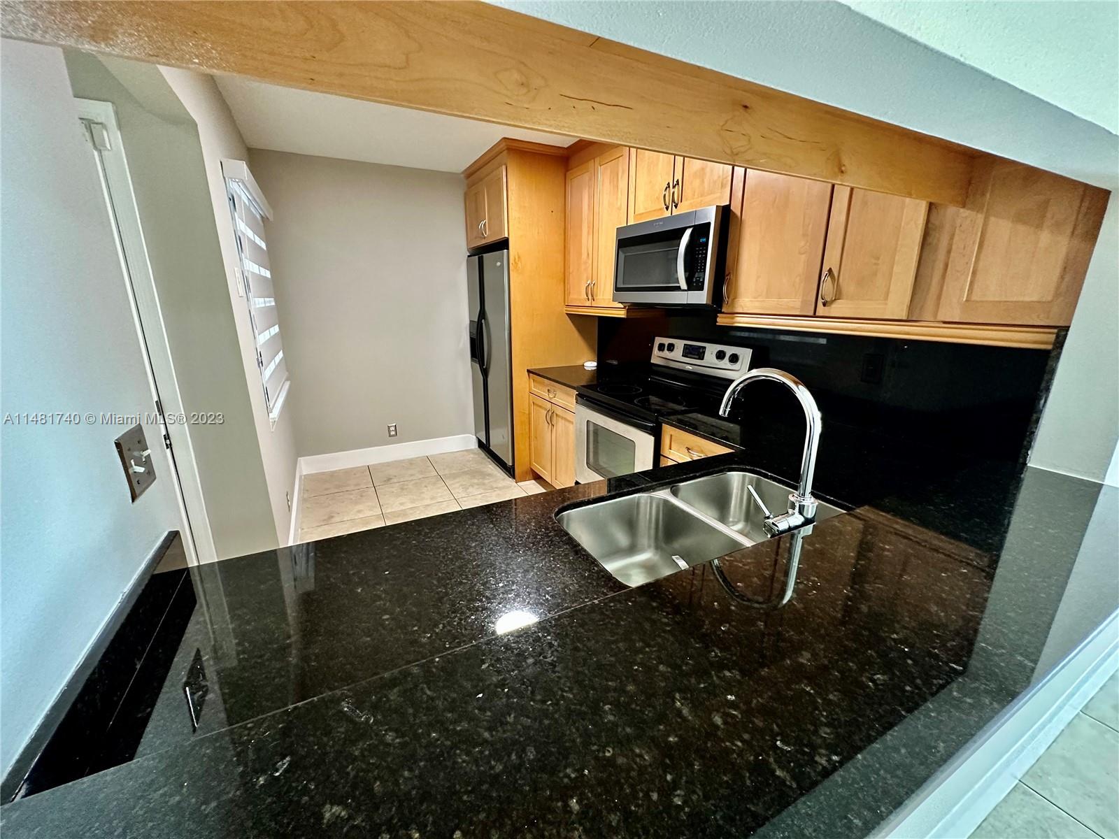 11716 SW 17th Ct Unit: .