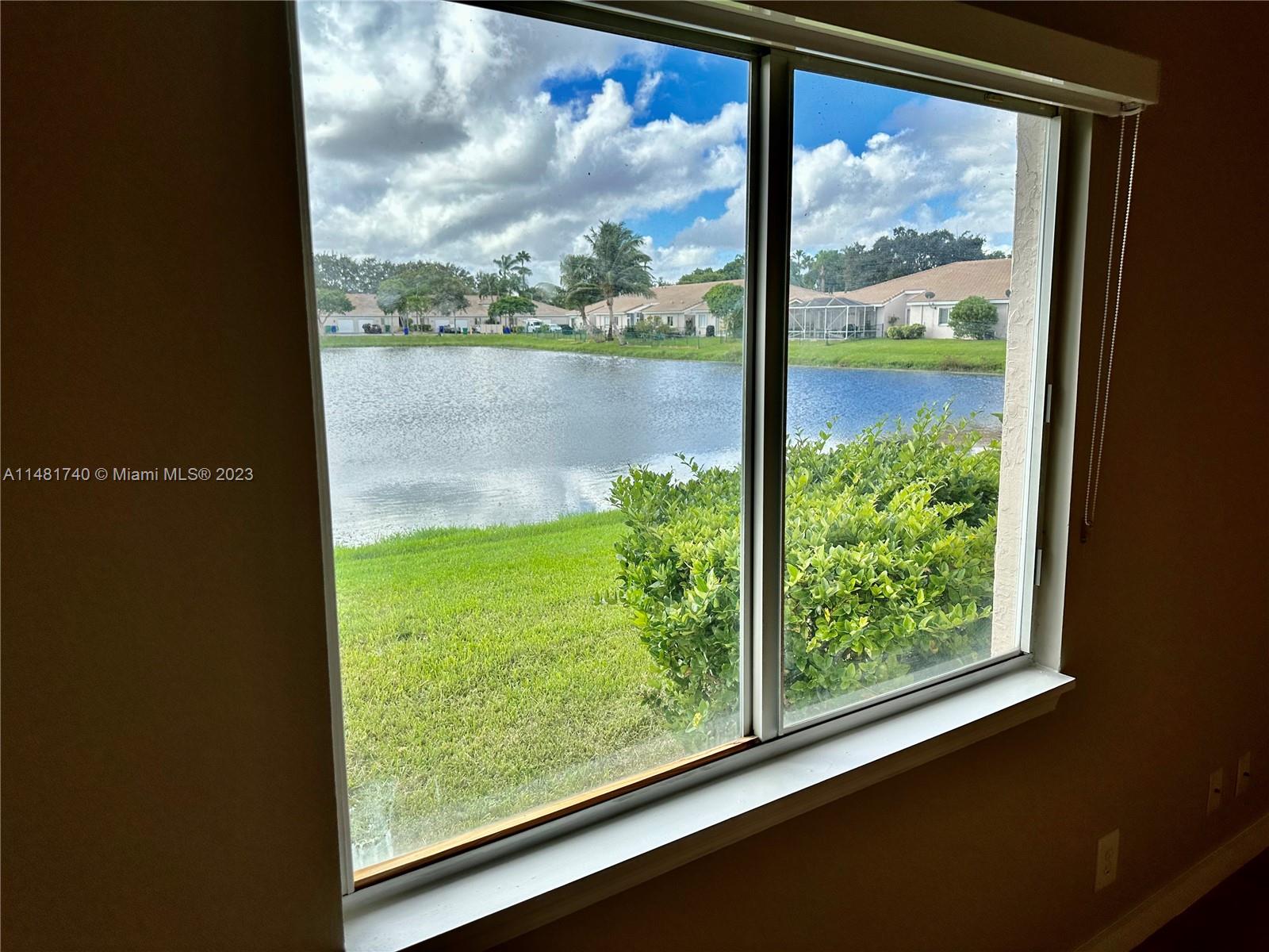 11716 SW 17th Ct Unit: .
