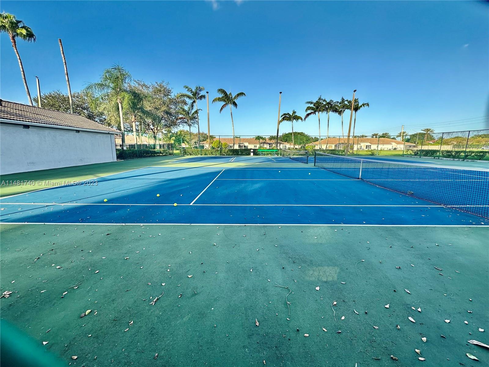 11716 SW 17th Ct Unit: .
