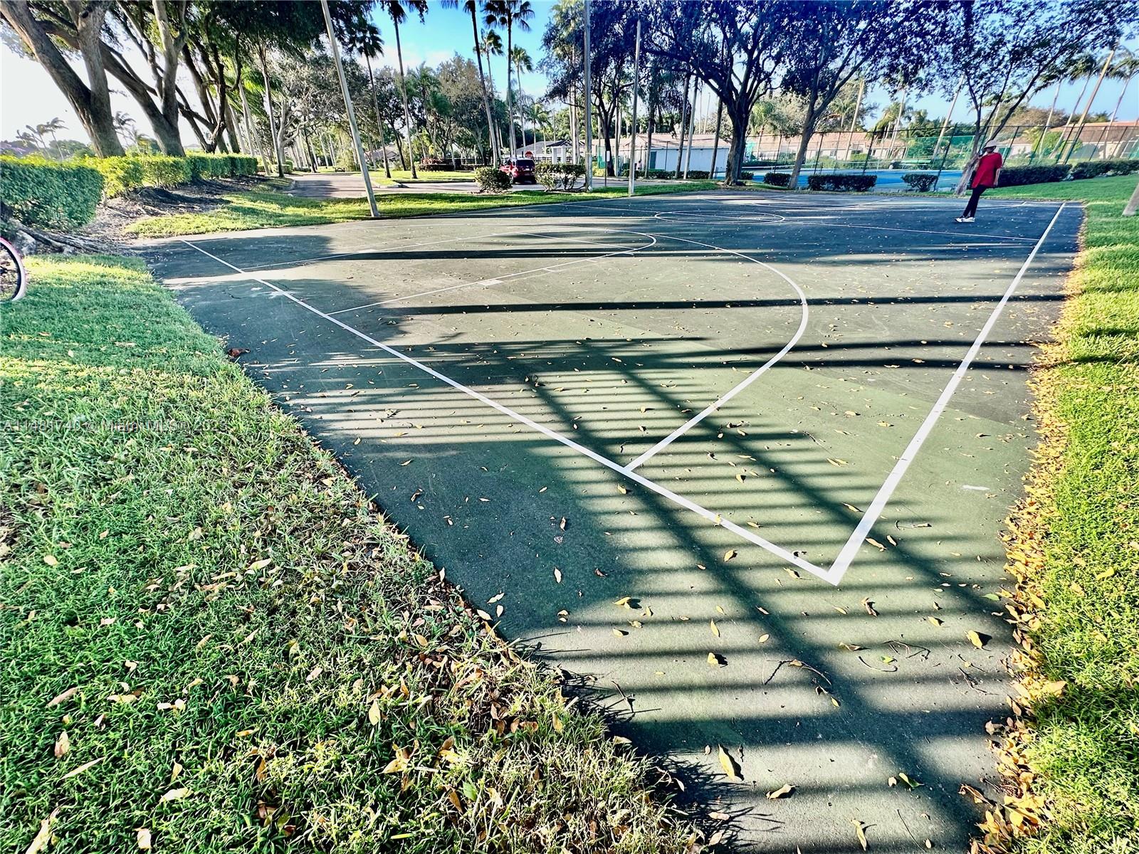 11716 SW 17th Ct Unit: .