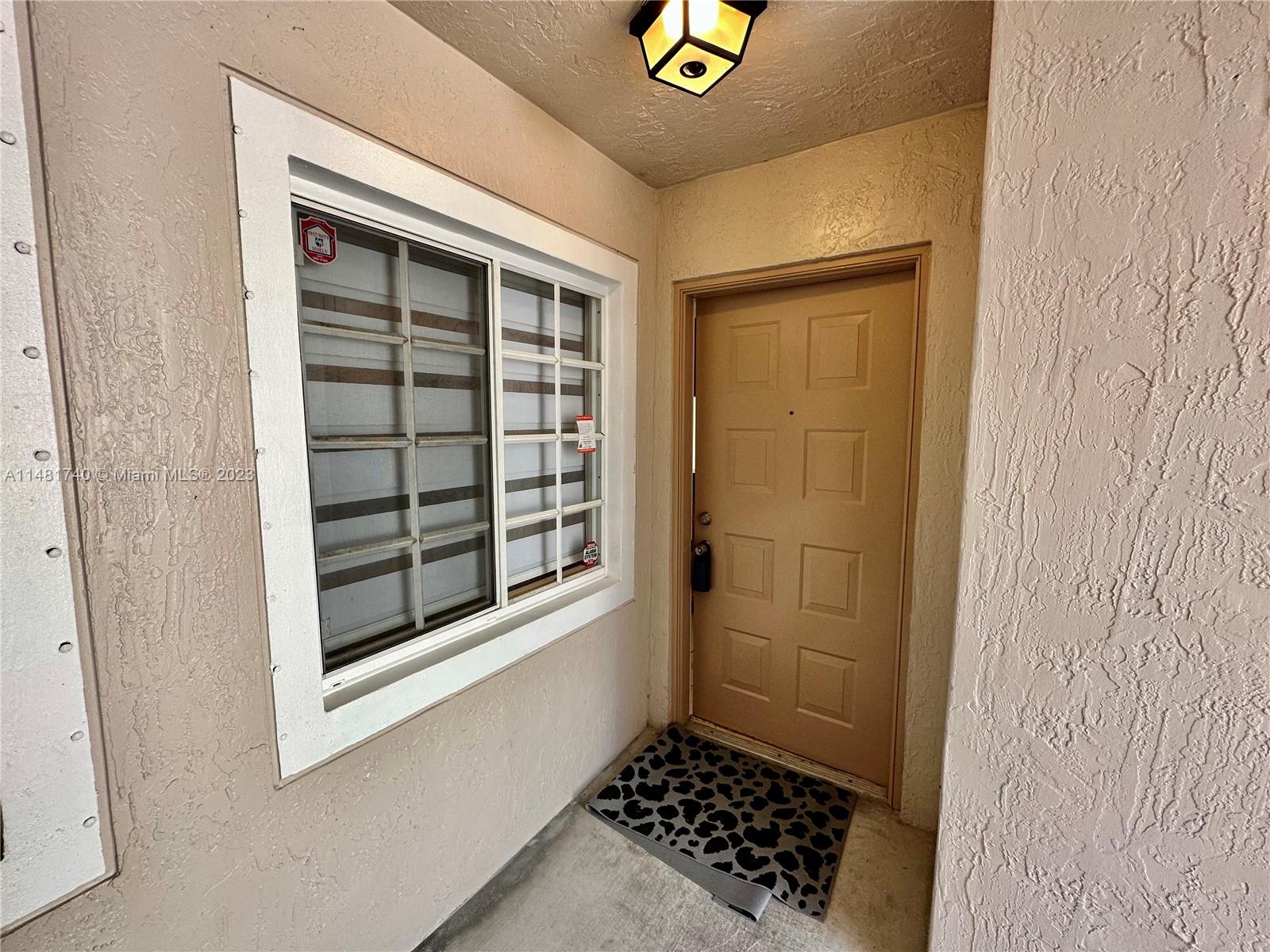 11716 SW 17th Ct Unit: .
