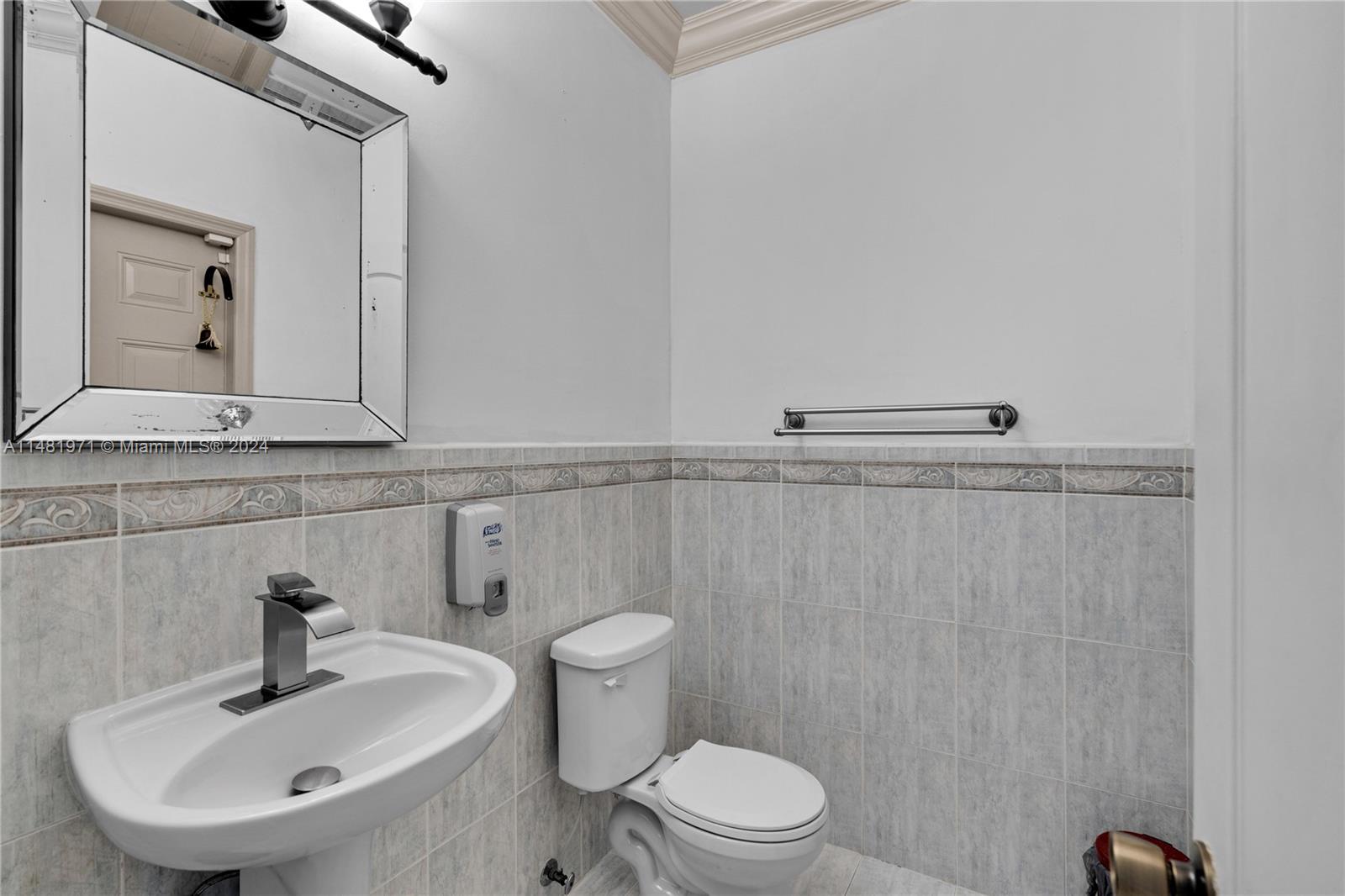 13744 SW 124th Ave Rd