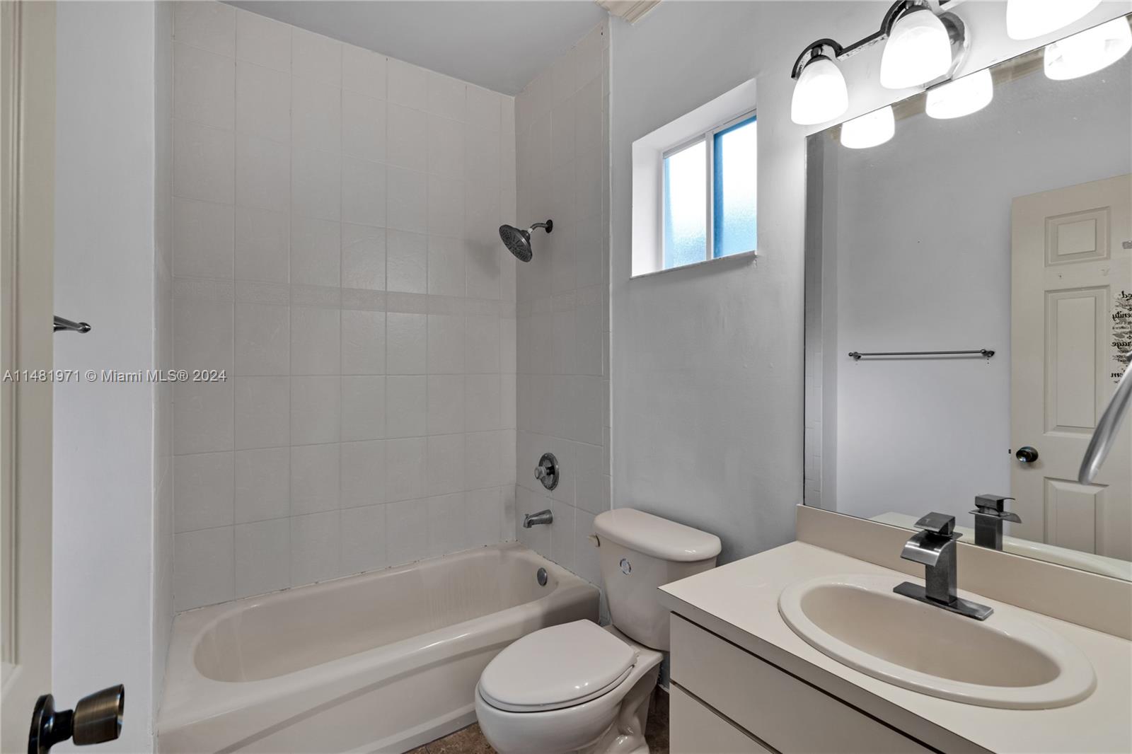 13744 SW 124th Ave Rd