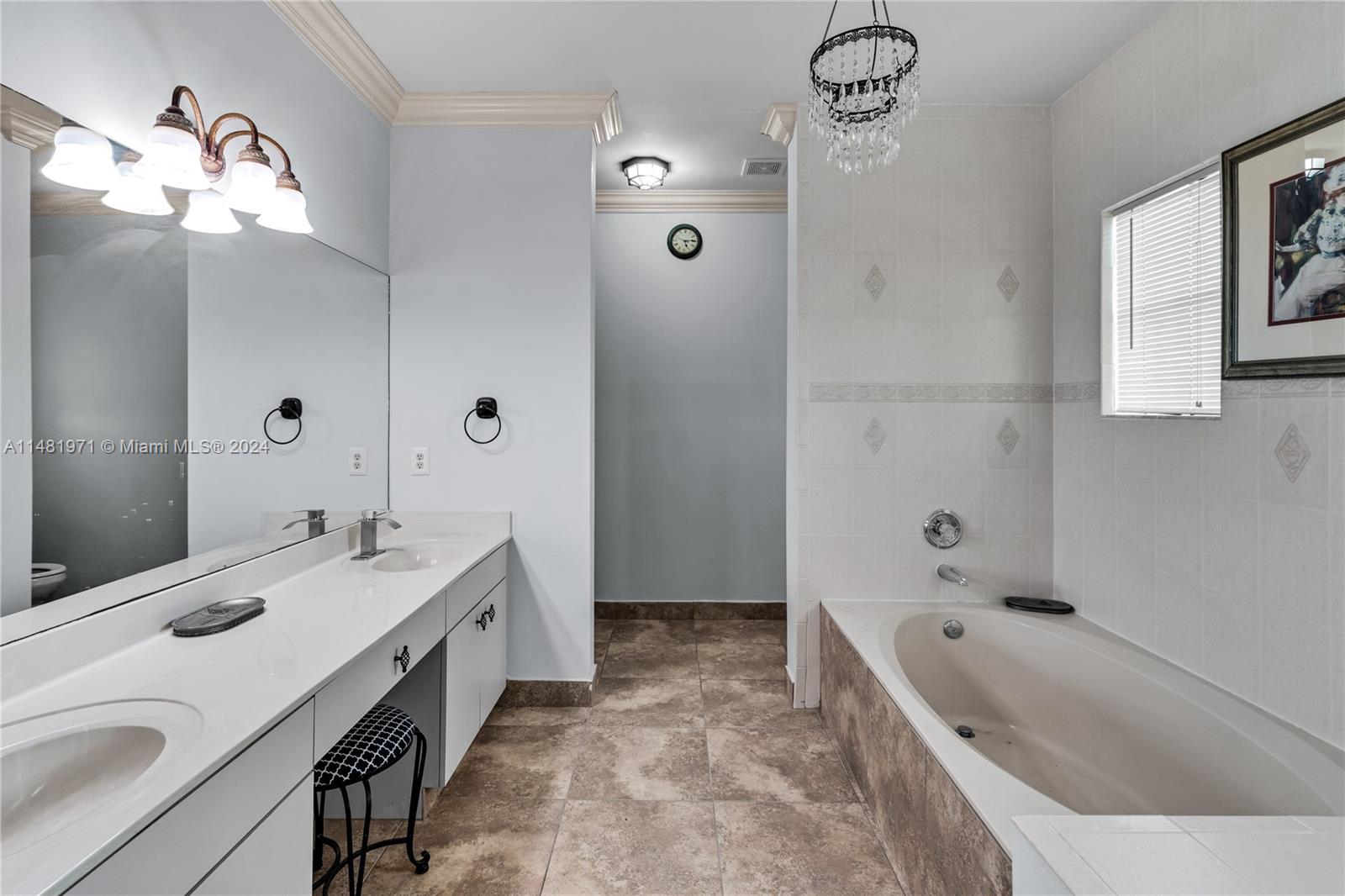 13744 SW 124th Ave Rd