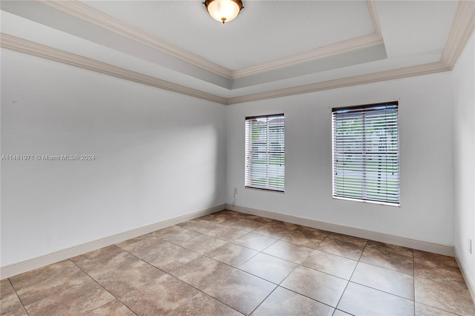 13744 SW 124th Ave Rd