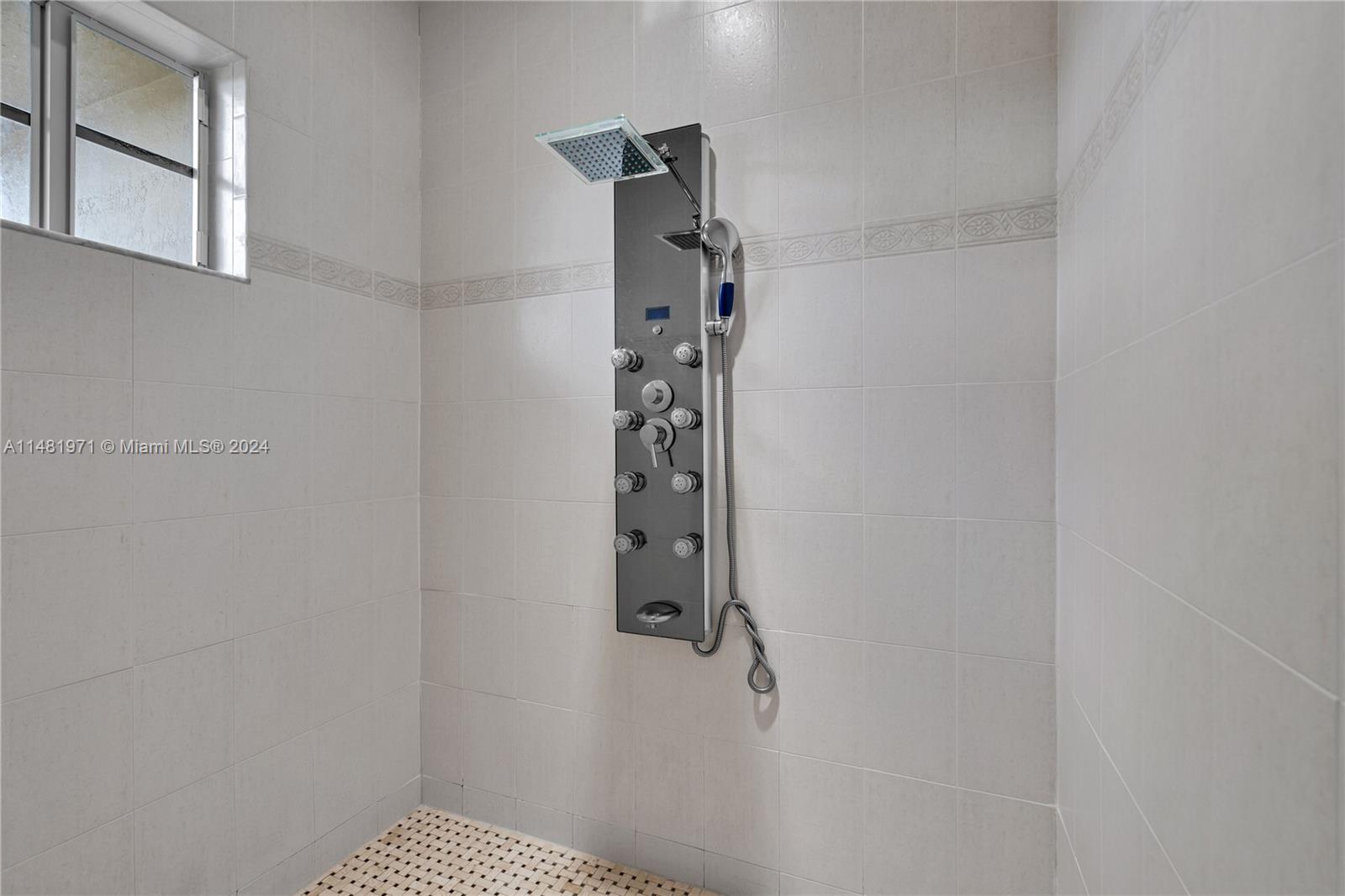 13744 SW 124th Ave Rd