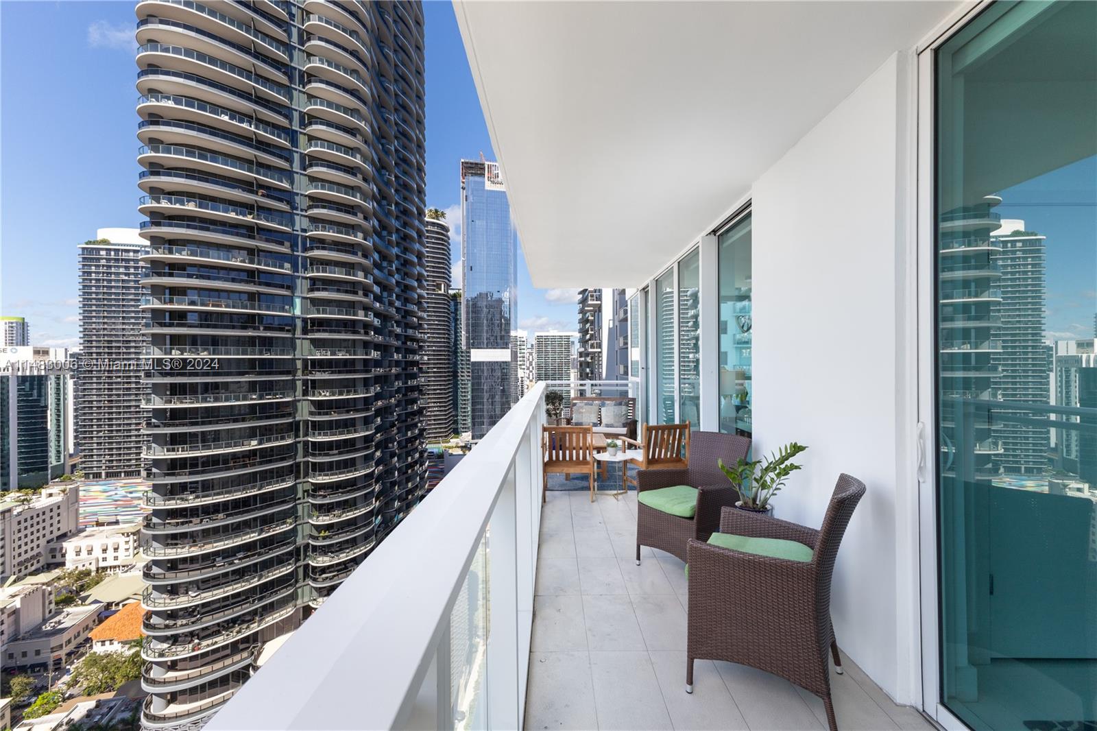 1080 Brickell Ave # 2909