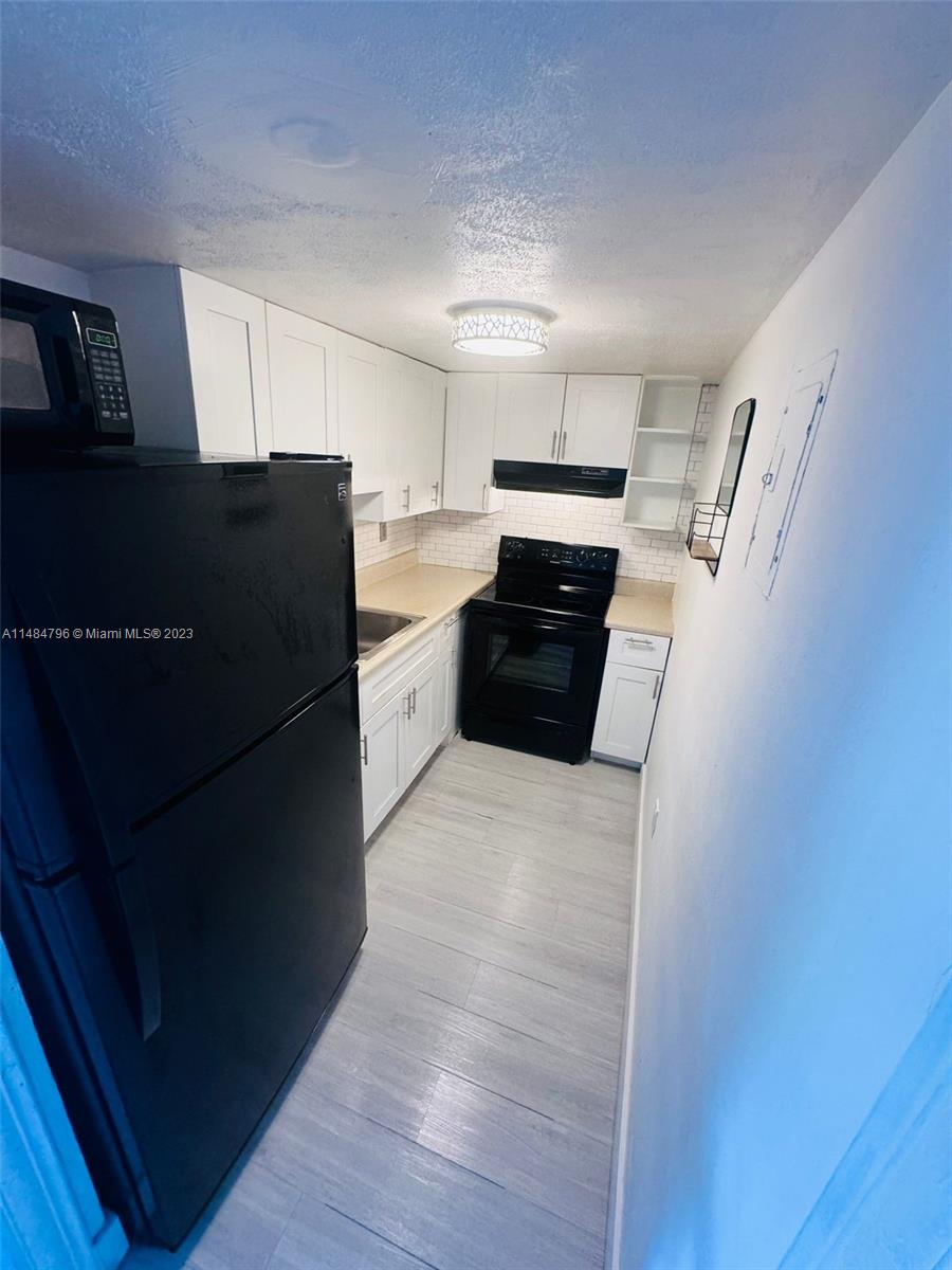 4713 NW 7th ST # 109