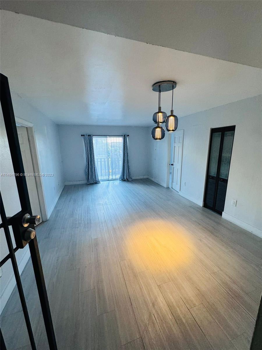 4713 NW 7th ST # 109