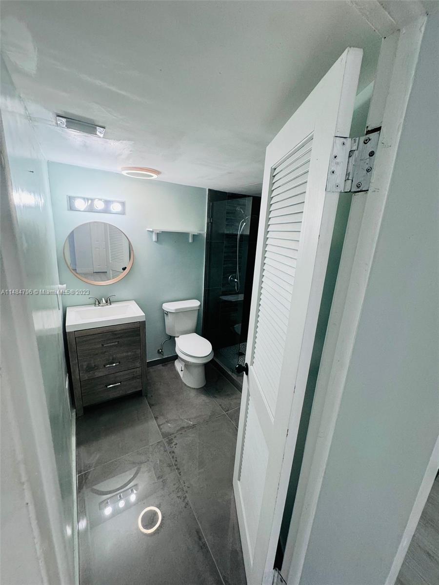 4713 NW 7th ST # 109