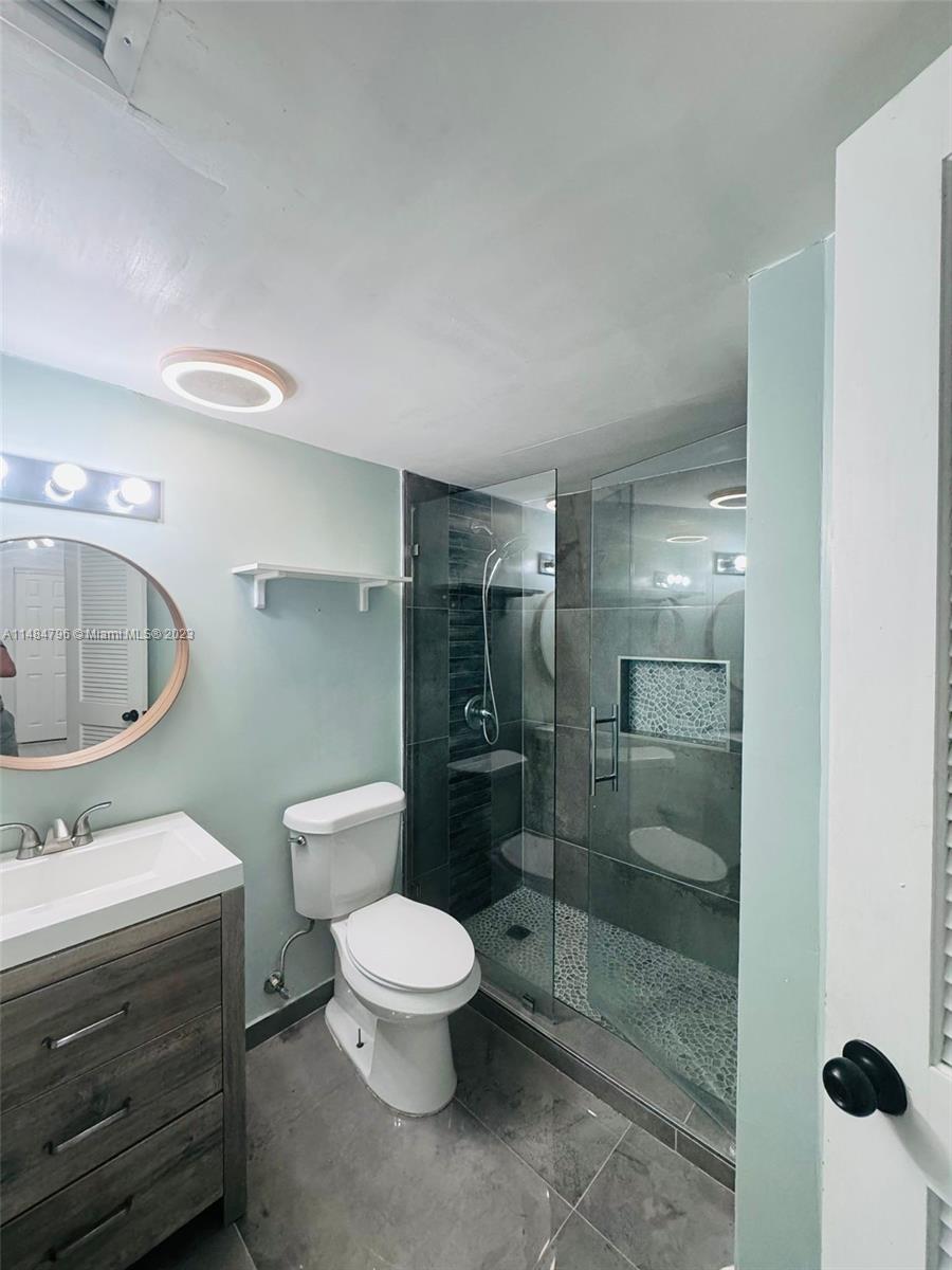 4713 NW 7th ST # 109