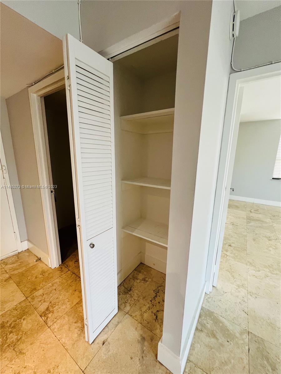 1800 Collins Ave # 6A