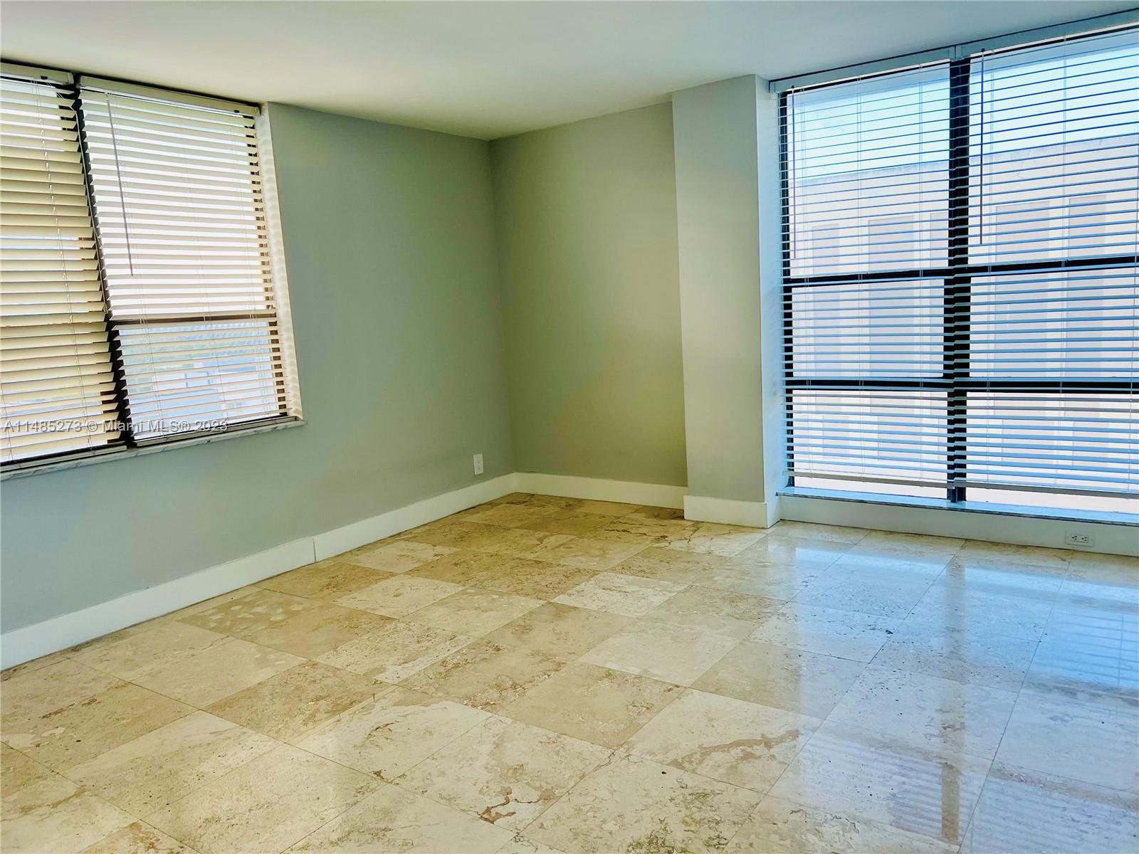 1800 Collins Ave # 6A