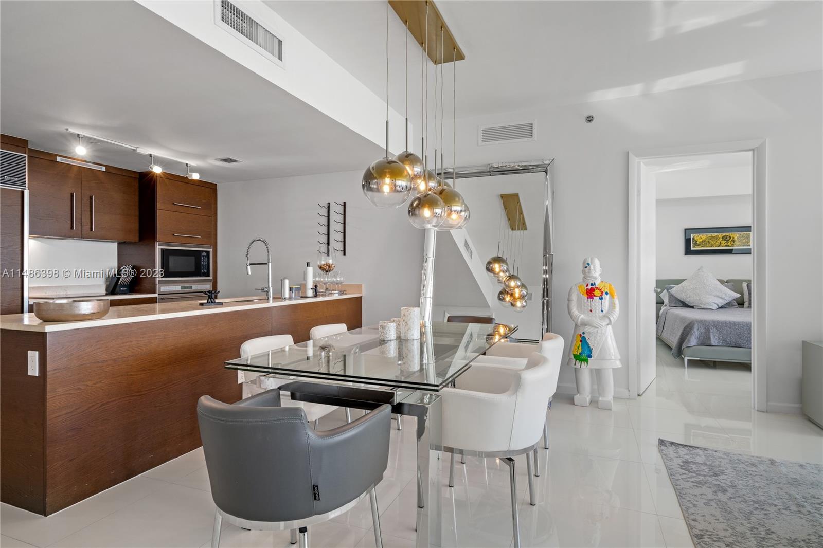 475 Brickell Ave # 4407