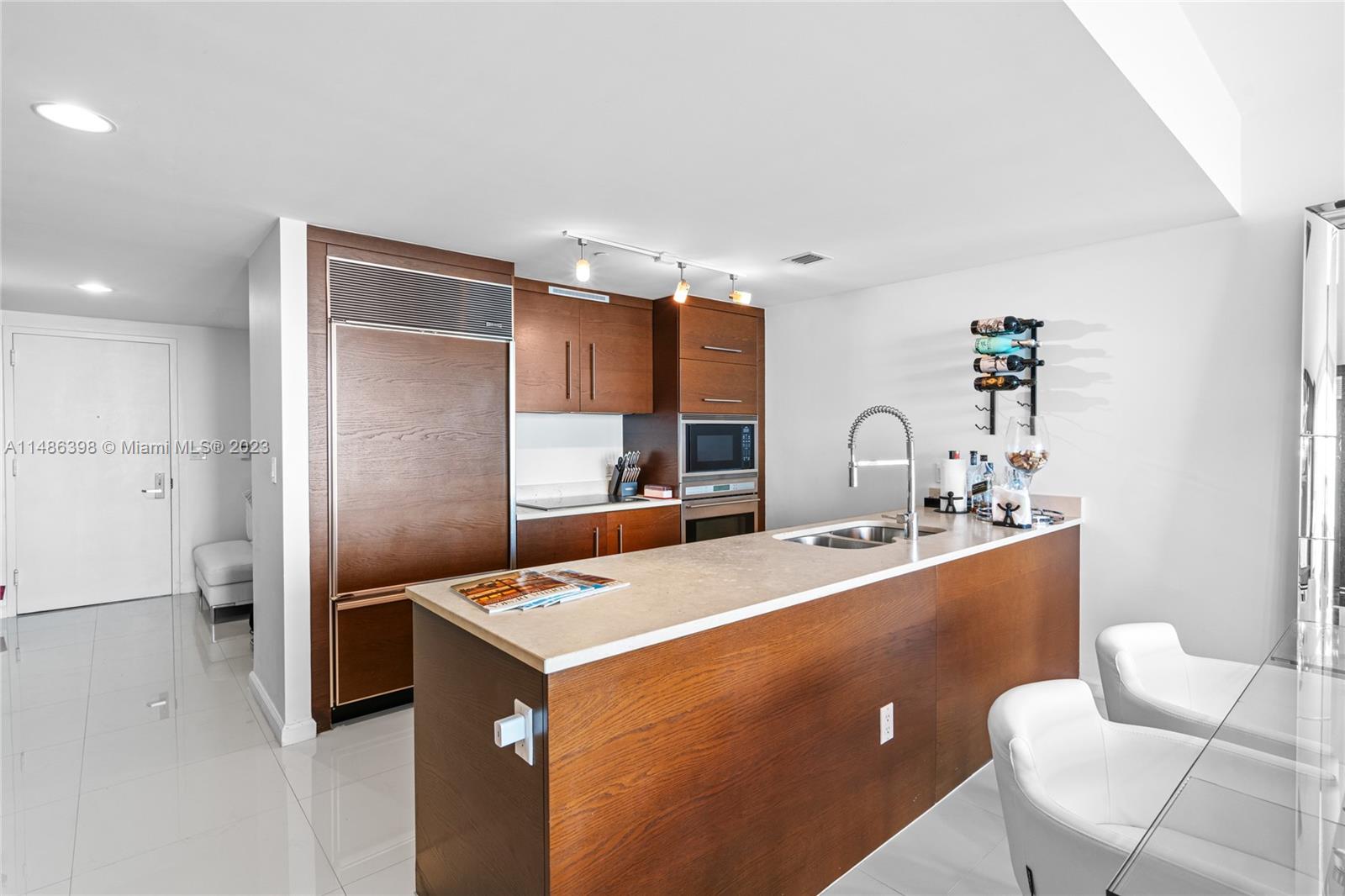 475 Brickell Ave # 4407