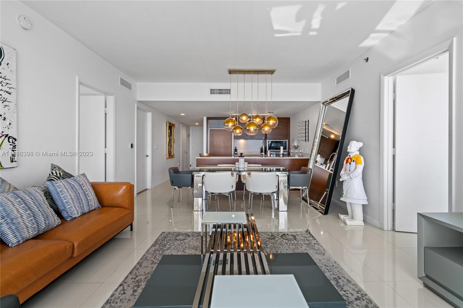 475 Brickell Ave # 4407