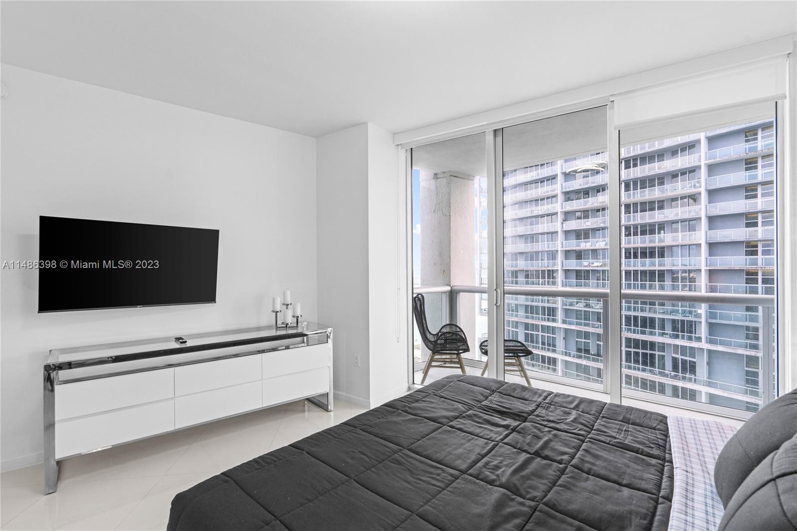 475 Brickell Ave # 4407