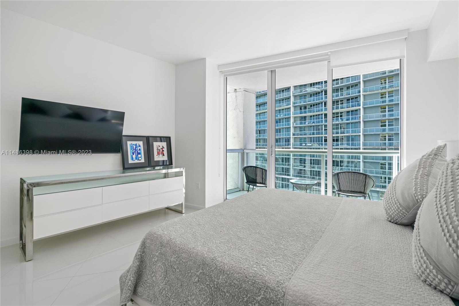 475 Brickell Ave # 4407