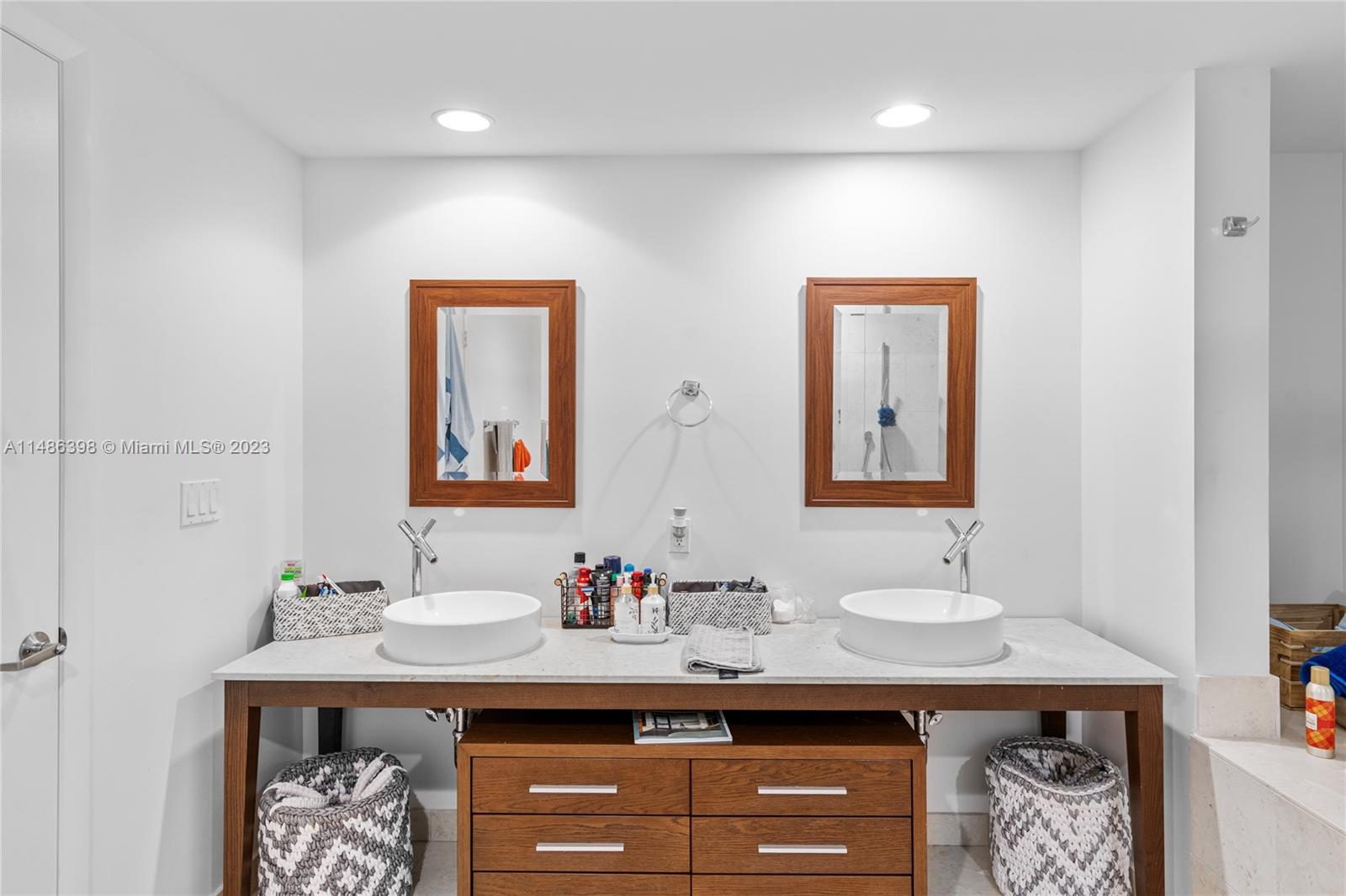 475 Brickell Ave # 4407