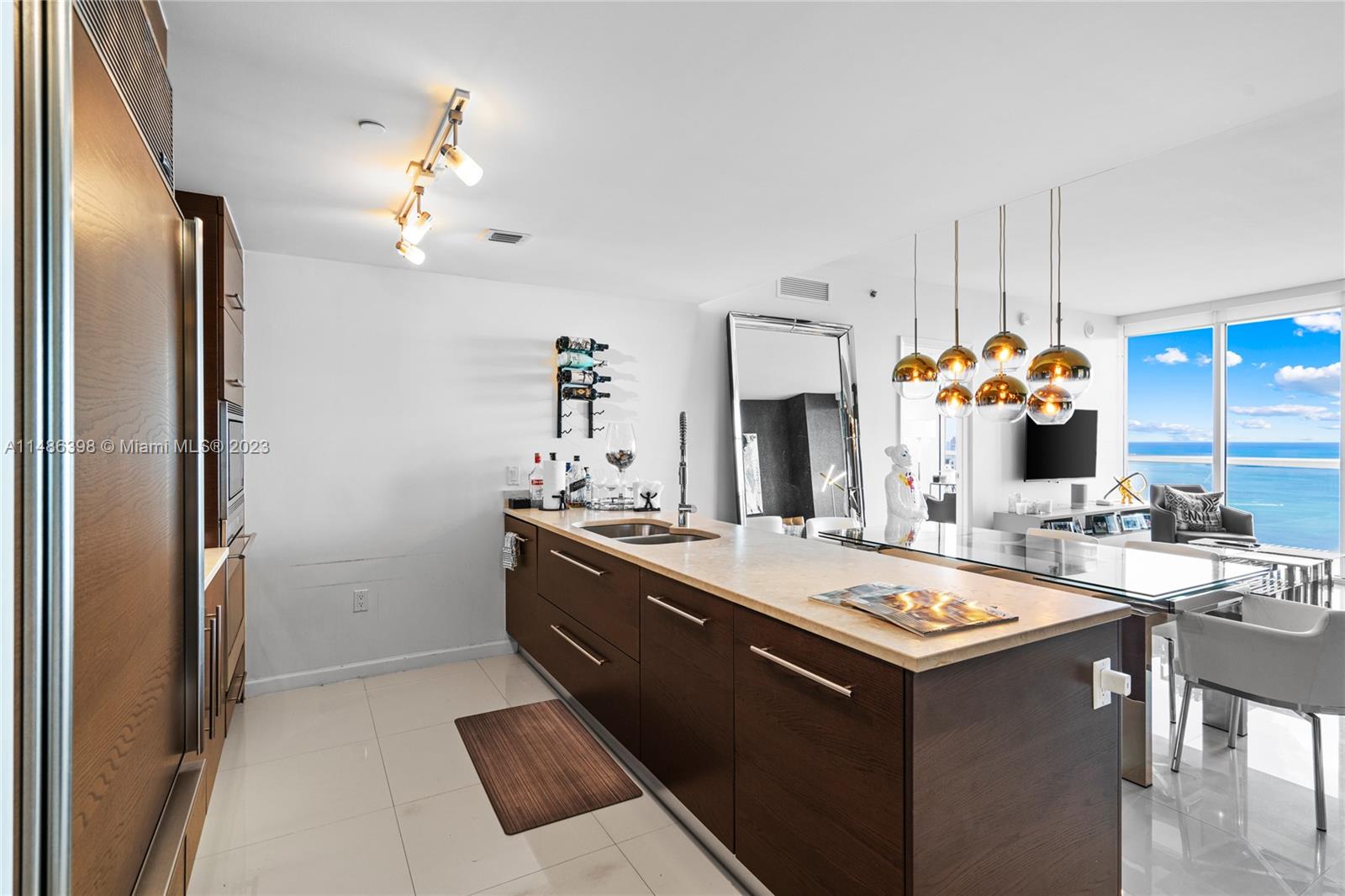 475 Brickell Ave # 4407