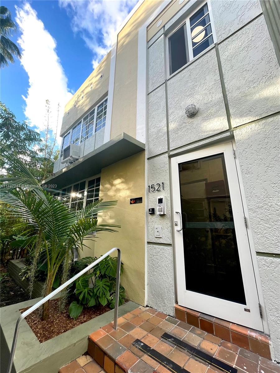 1521 Jefferson Ave # 1