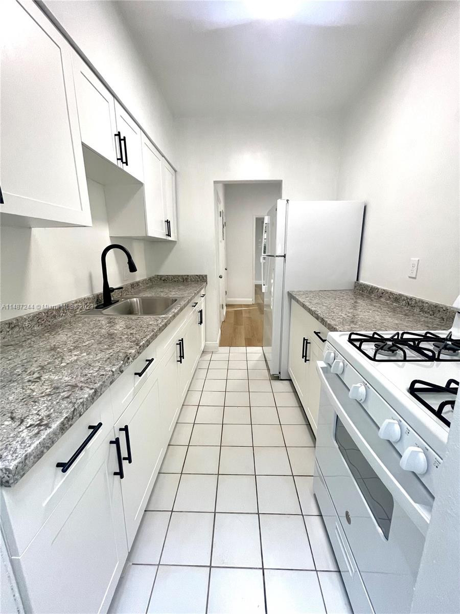 1521 Jefferson Ave # 1