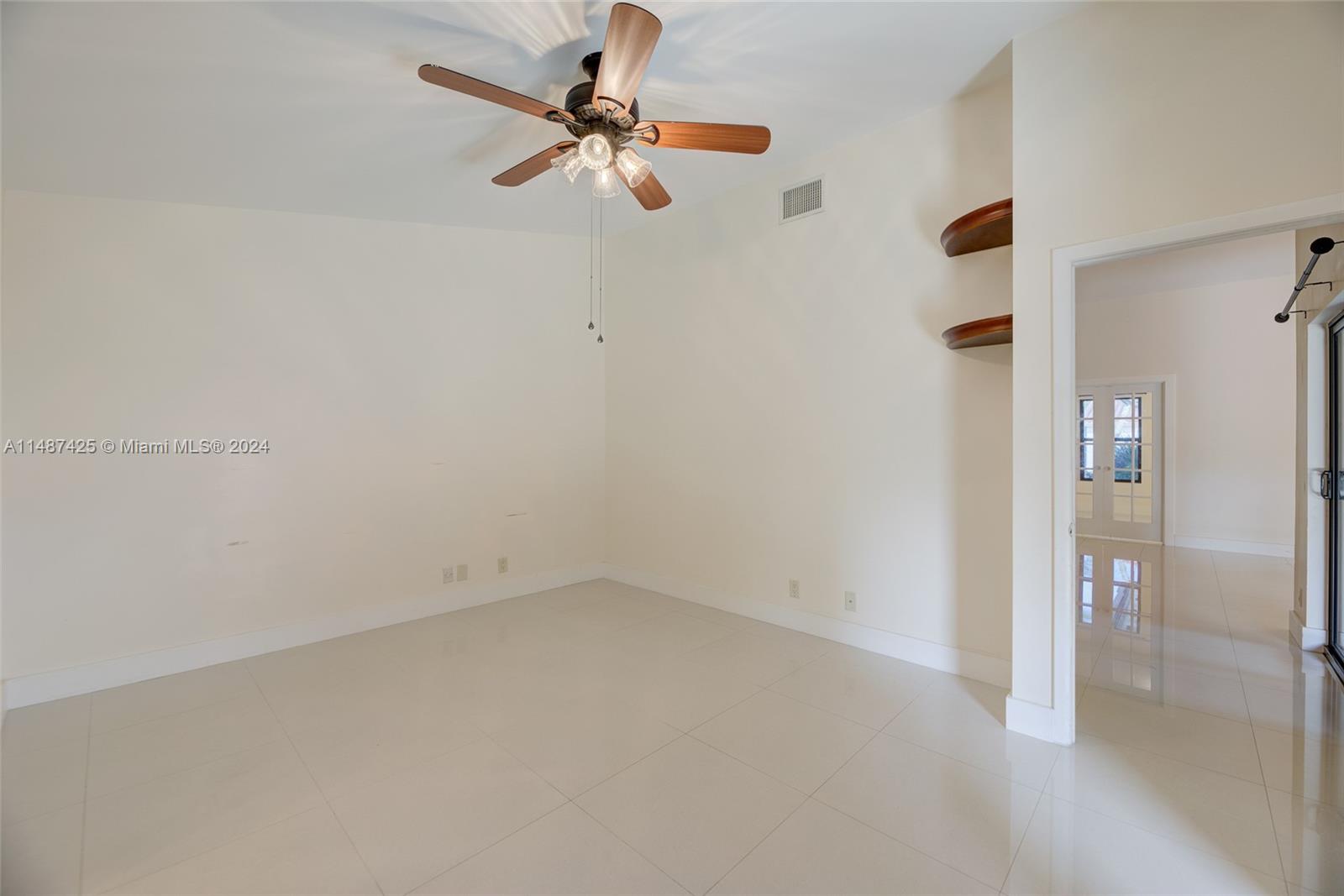 2205 Charleston