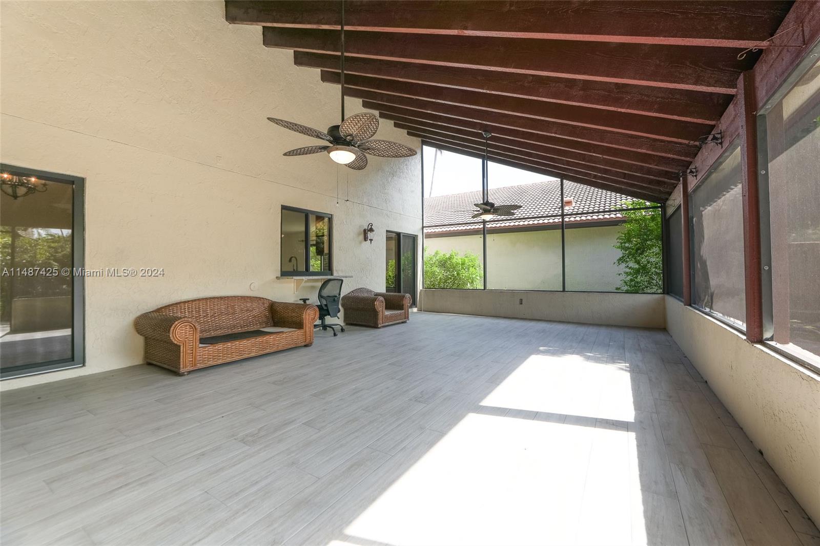 2205 Charleston