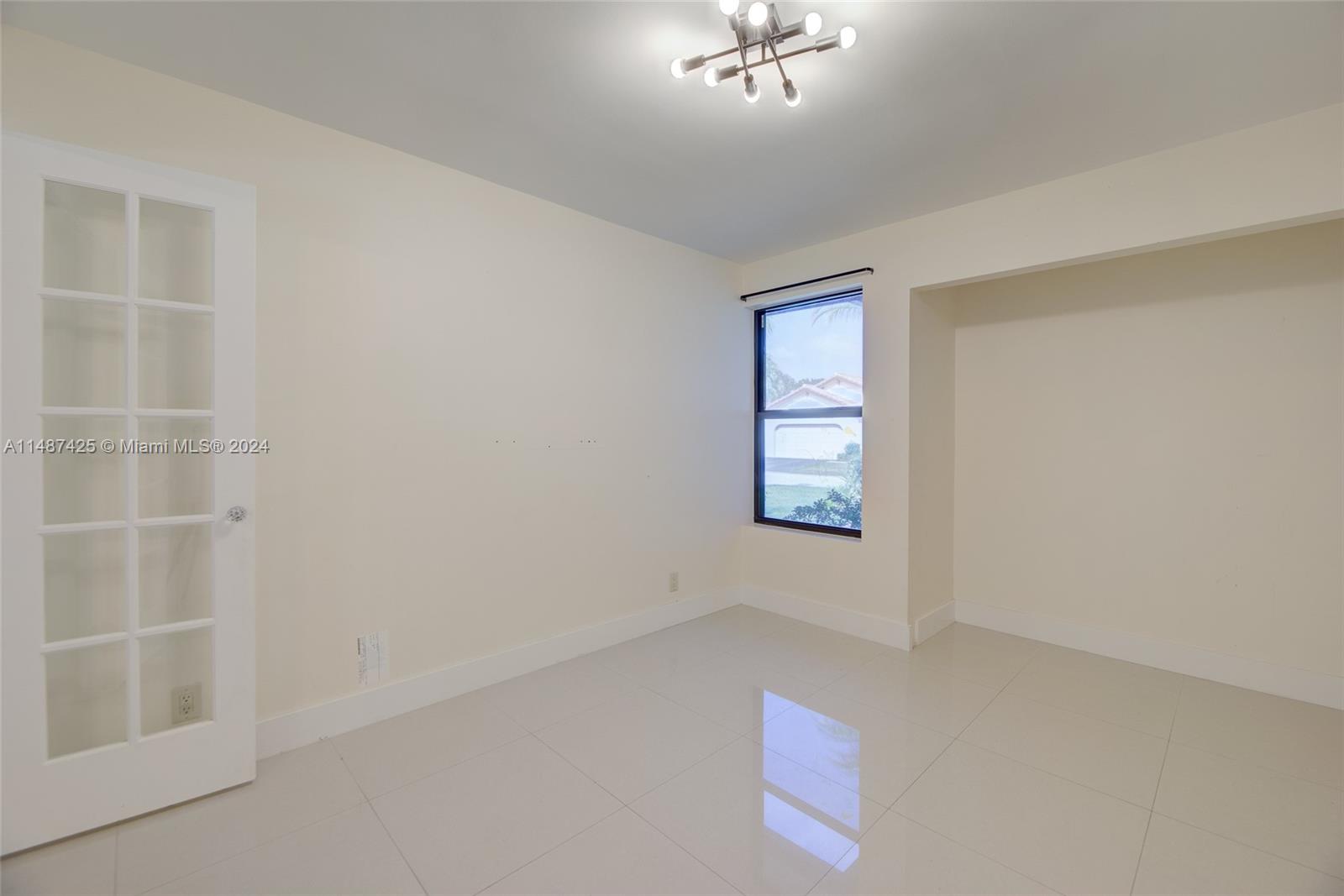 2205 Charleston