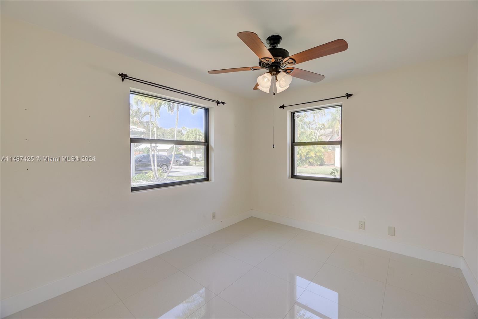 2205 Charleston