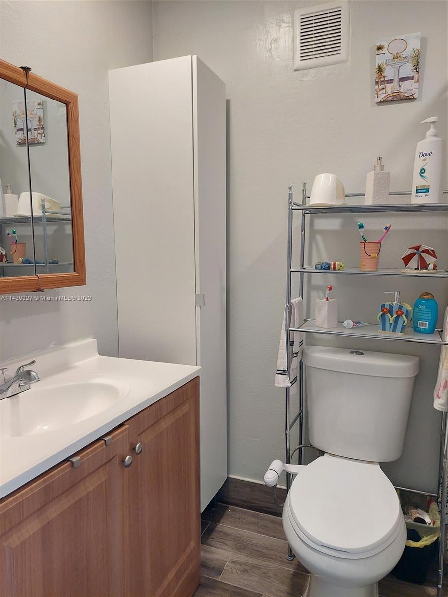20 SW 108th Ave # 6F